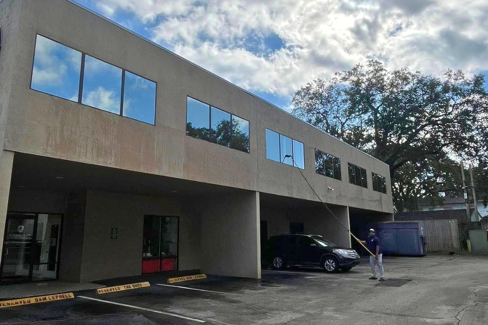 Commercial window cleaning on a Jacksonville office building